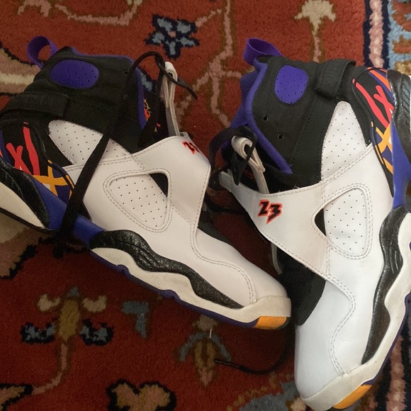 Vintage Air Jordan 23 sneakers in almost perfect condition, worn twice lightly. - Picture 4 of 6